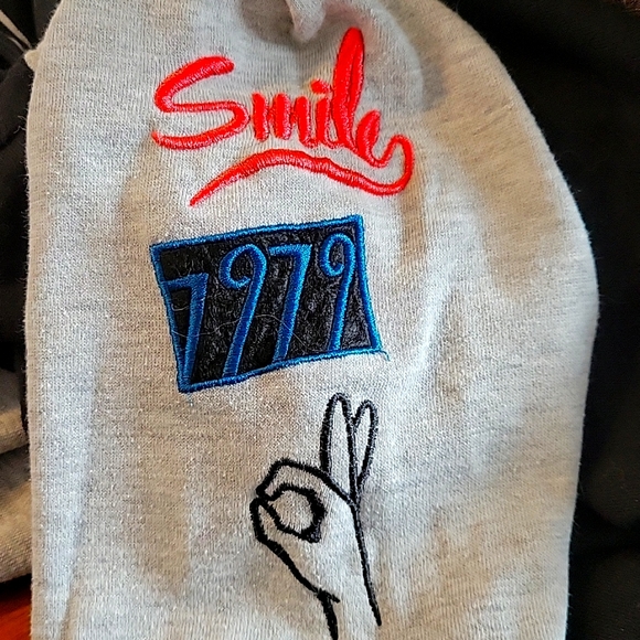 😊 HOST PK Vtg Cotton:On Varsity Jacket Sz S Forever Young Smile Okay Black Gray - Picture 3 of 7